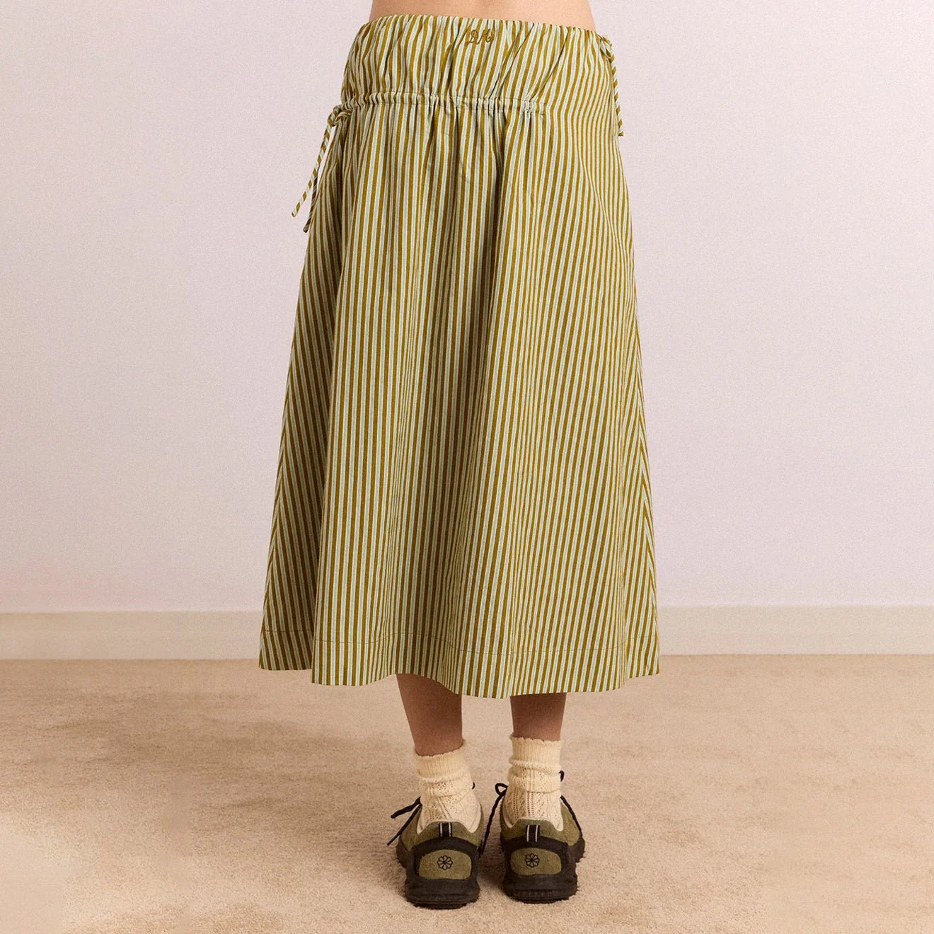 Damson Madder Caspia Volume Midi Skirt Basil - Image 5