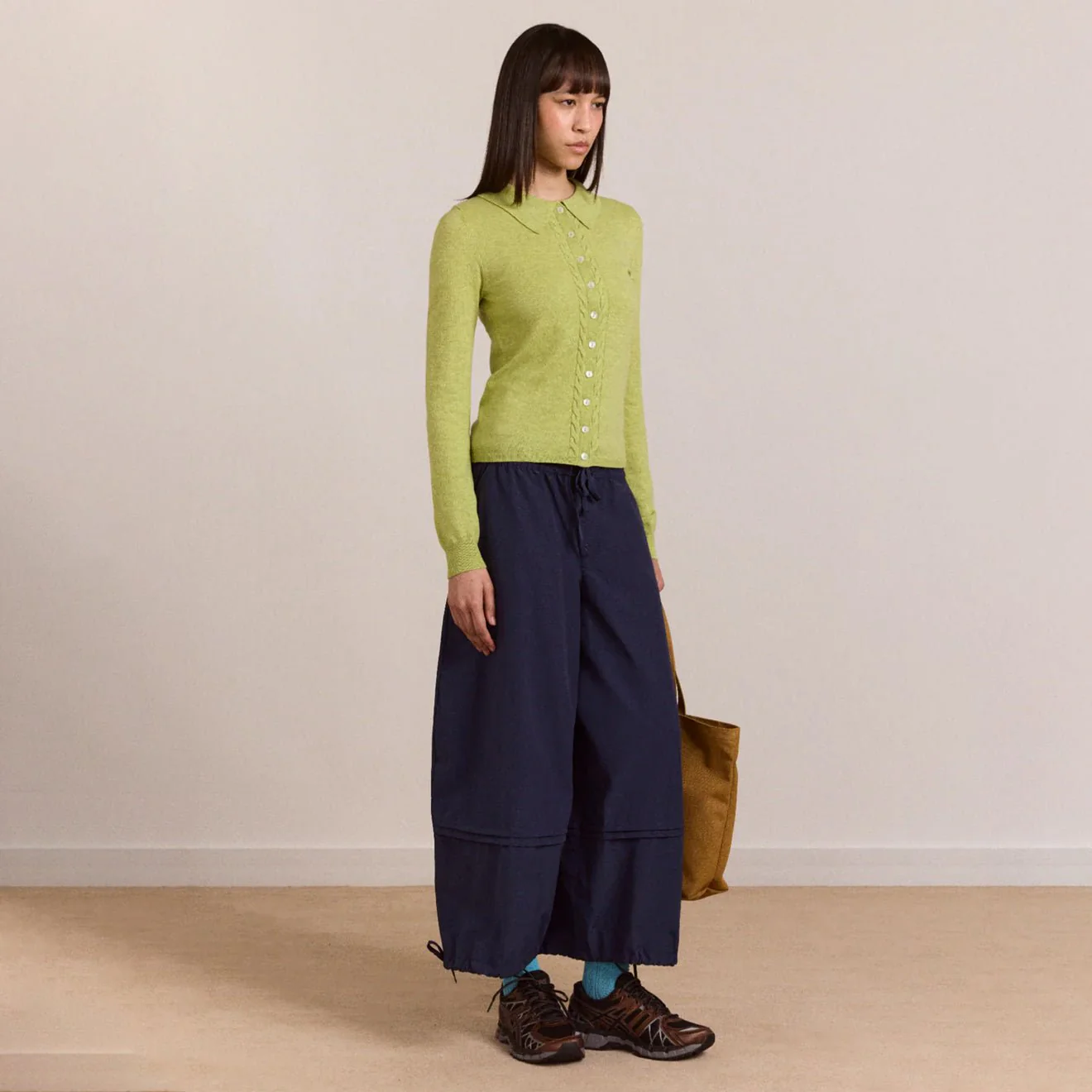 Damson Madder Womens Voula Wool And Cashmere Blend Cardigan Lime - Image 4