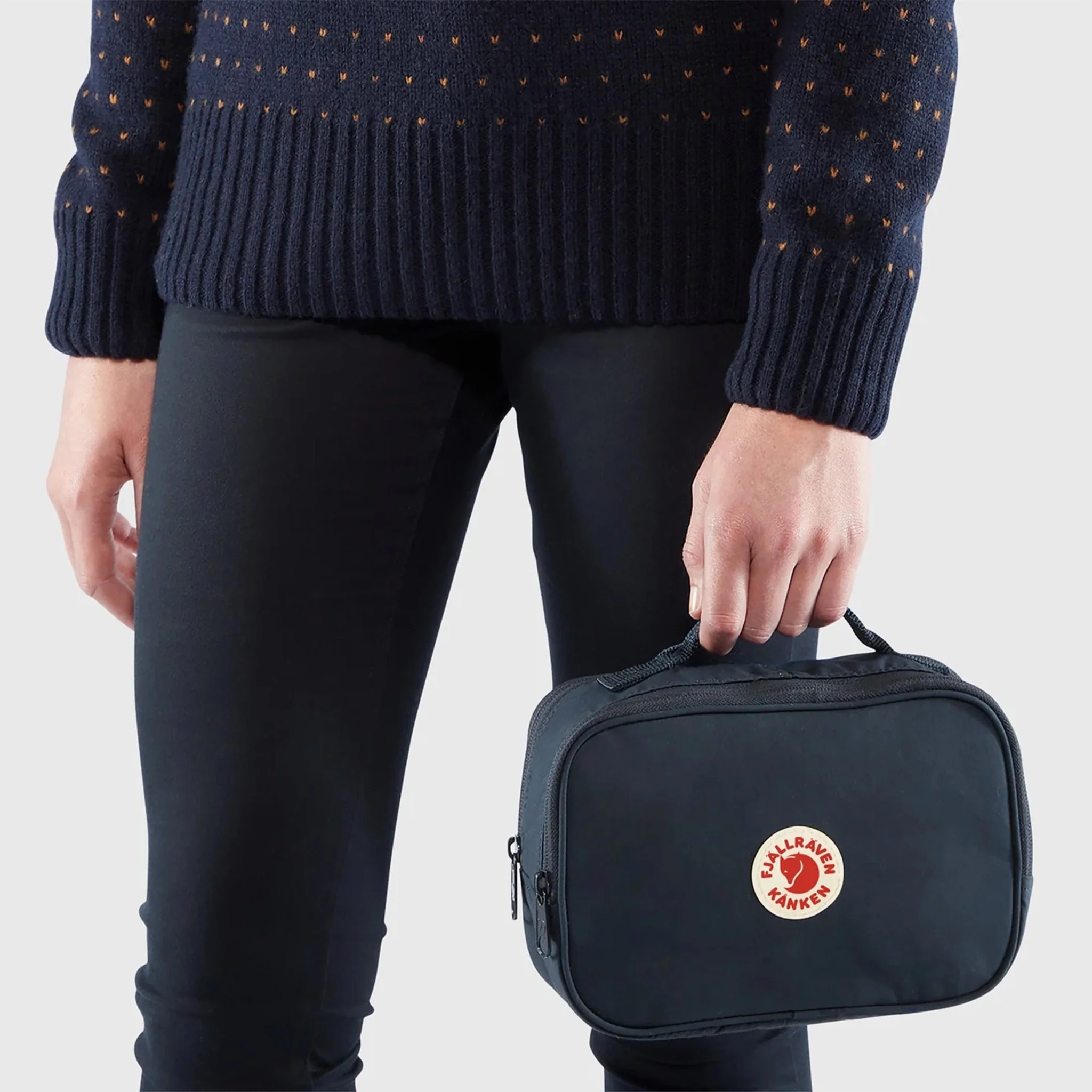 Fjallraven Kanken Toiletry Bag Navy - Image 3