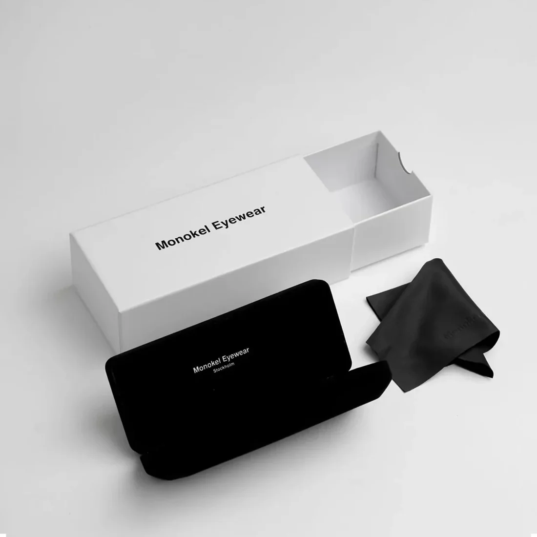 Monokel Eyewear Belle Sunglasses Black / Green Lens - Image 4