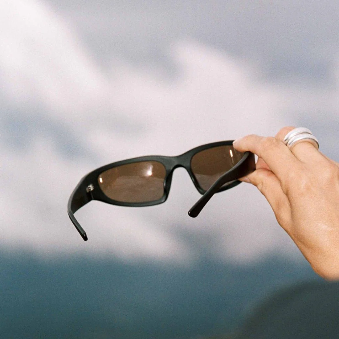 Monokel Eyewear Crow Sunglasses Matt Black / Brown Polarised Lens - Image 6