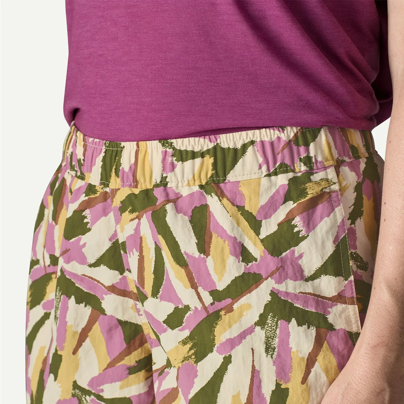 Patagonia Womens Barely Baggies Shorts 2 1/2 in. Small Sunshine Natural - Image 5