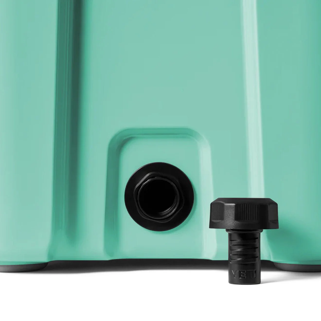 YETI Roadie 24 Cool Box 2.0 Seafoam - Image 8